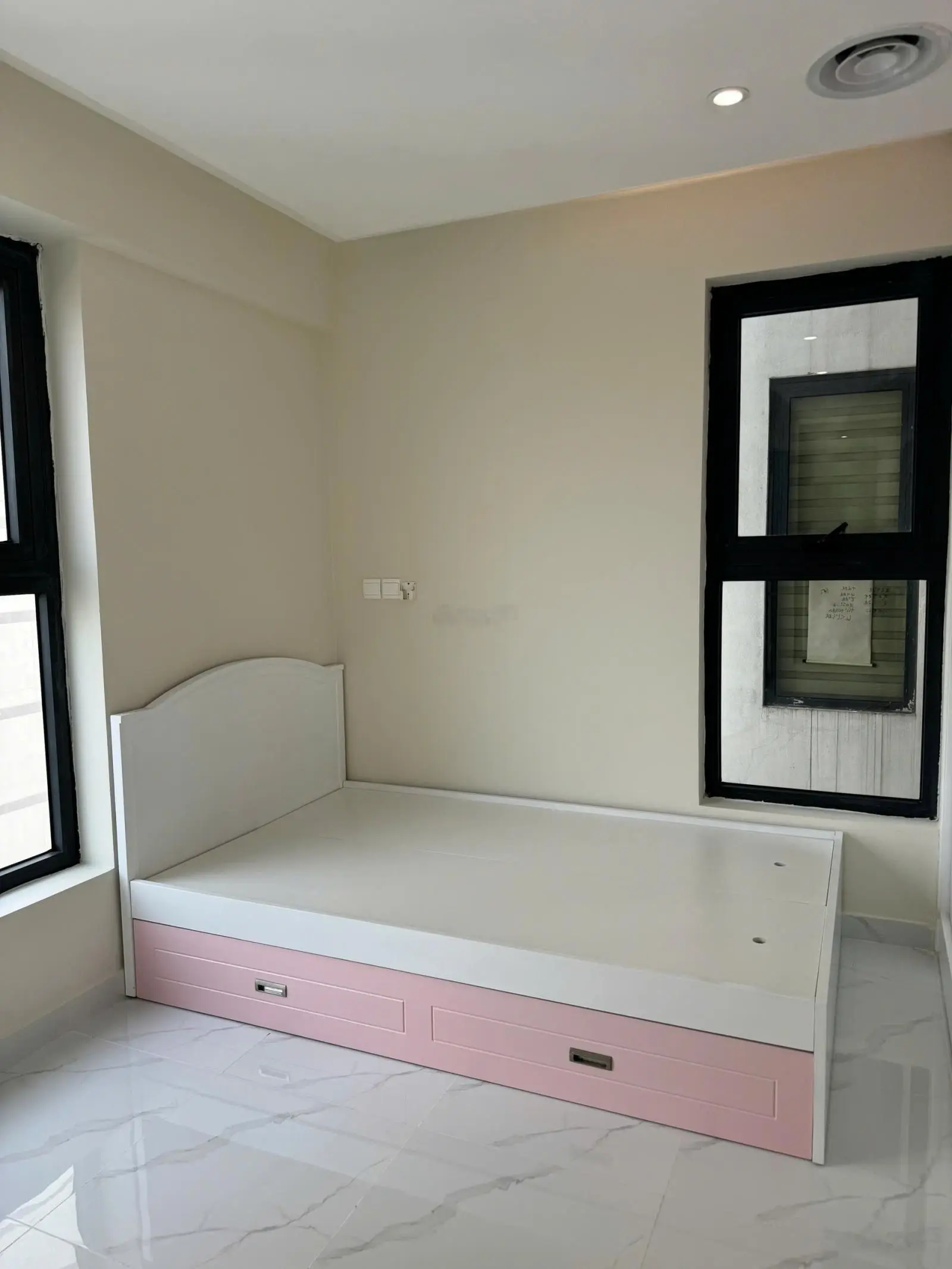 Chính chủ bán căn hộ tại Imperia Garden, diện tích 73m2, 2PN 2WC, cửa TB ban công ĐN, full nội thất