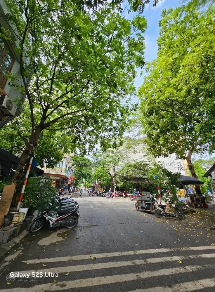 Siêu phẩm-Bắc Từ Liêm- 100m- mt 7m- 6tầng-1 nhà ra mặt phố ô tô tránh vỉa hè kinh doanh siêu đỉnh