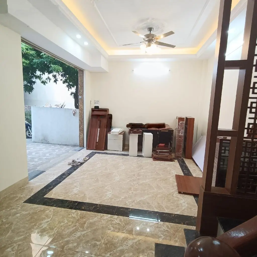 Bán nhà riêng tại đường phúc lợi, giá tốt 4,35 tỷ vnd, diện tích 31 m2 hàng hiếm