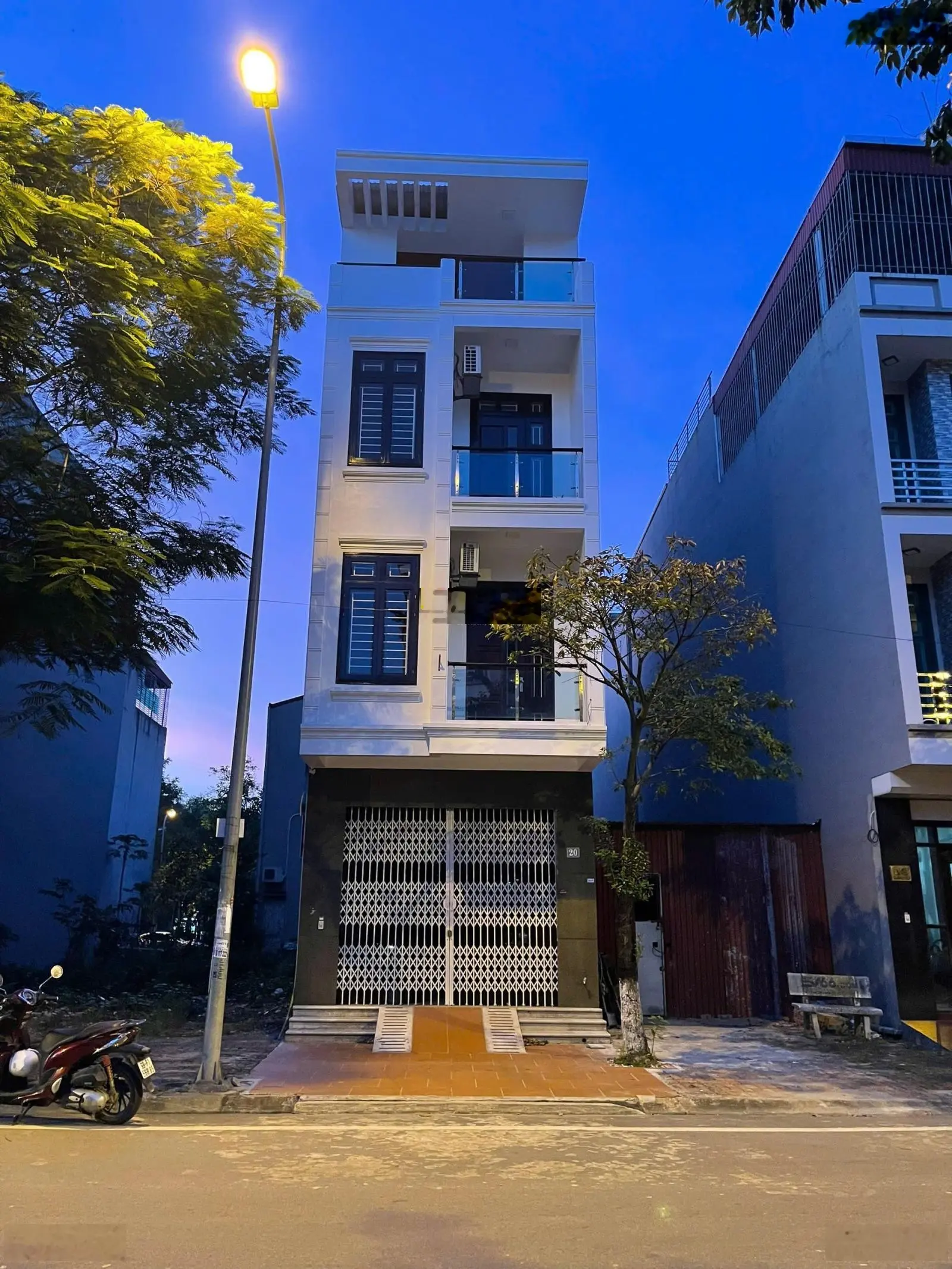 Bán nhà 4 tầng đường Ngô Quyền Kinh Bắc