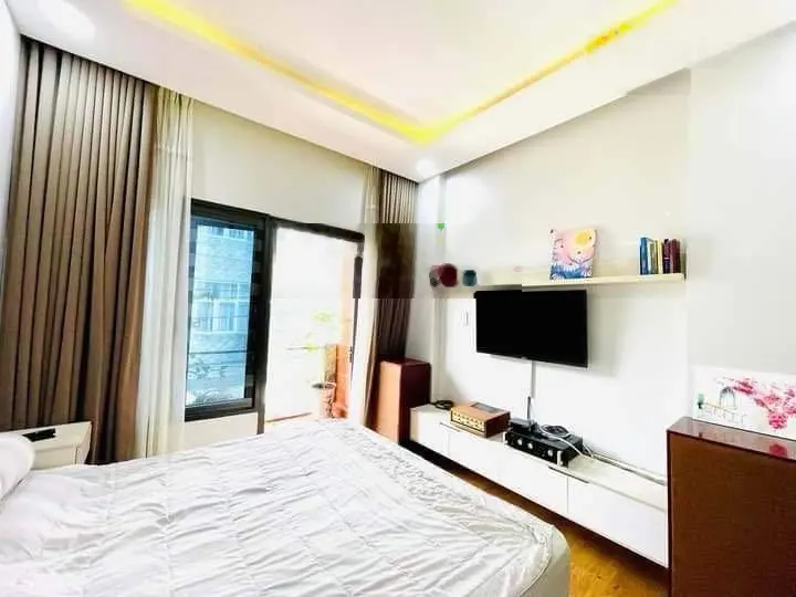 BÁN NHÀ PHỐ KHU BIỆT THỰ BÌNH ĐÔNG Q8 , 180M2 DT SÀN , HXT 10M ,TẶNG FULL NỘI THẤT XỊN , NHỈNH 6 TỶ