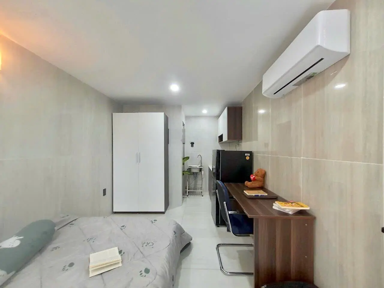 Bán gấp nhà mặt tiền Cô Bắc Quận 1 DT 4,1m x 18m 6 Tầng nhà mới thang máy giá 36 tỷ thương lượng
