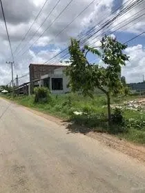 Cần bán gấp đất MT Phan Văn Đáng, Phường 9, Vĩnh Long, gần BV đa Khoa Vĩnh Long, 100m2/600tr SHR