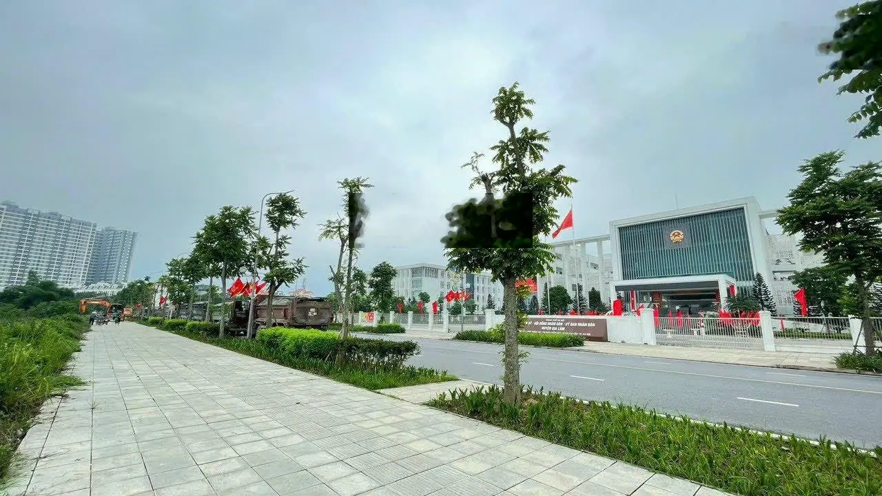 Bán nhà Liền kề xẻ khe góc ngã tư 90m2/MT 21m, hoàn thiện 5 tầng đẹp trung tâm Trâu Quỳ, Gia Lâm