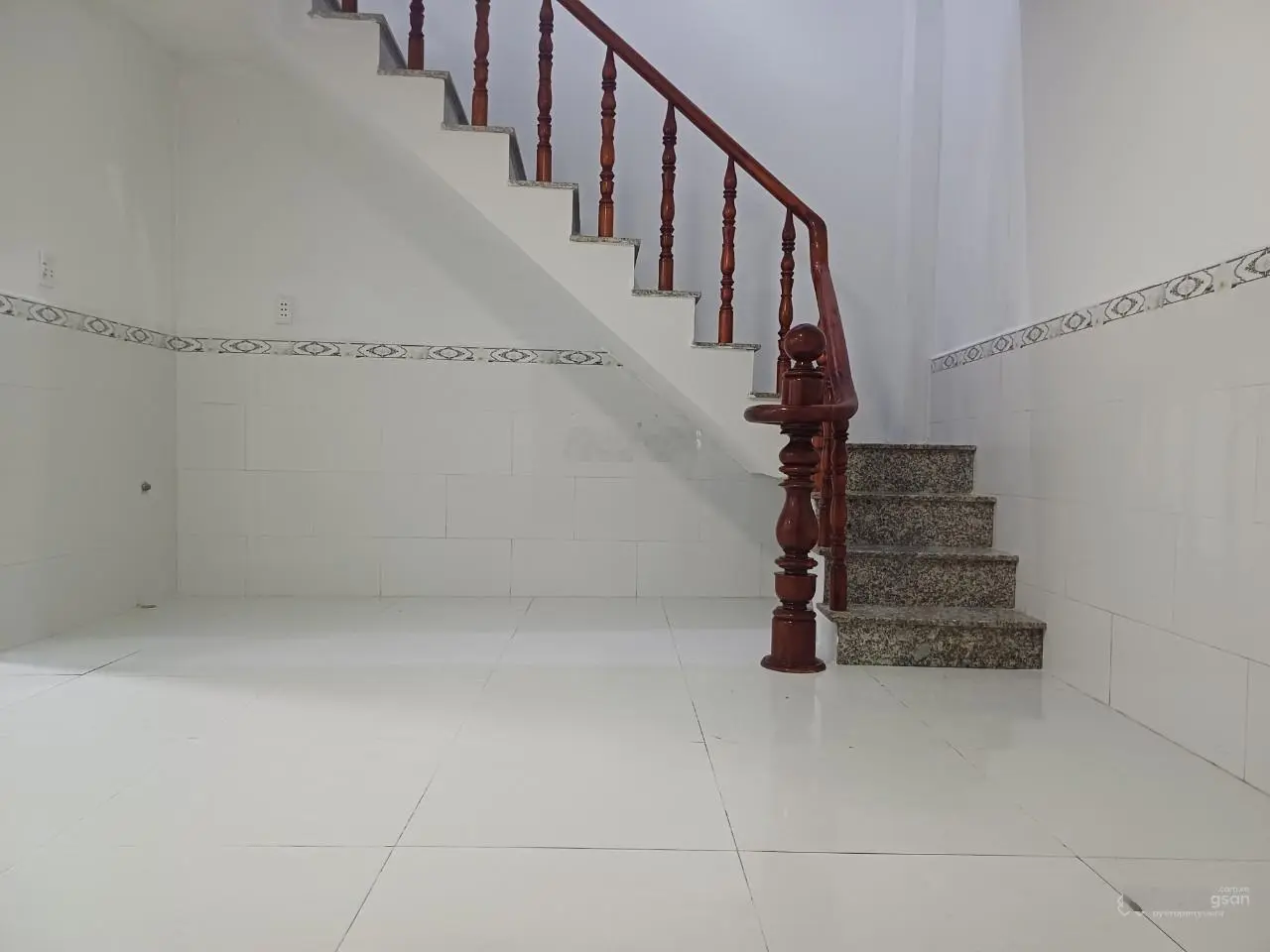 Cần bán nhà gấp ngay khu đô thị Thành Phố Dĩ An, giá 650tr