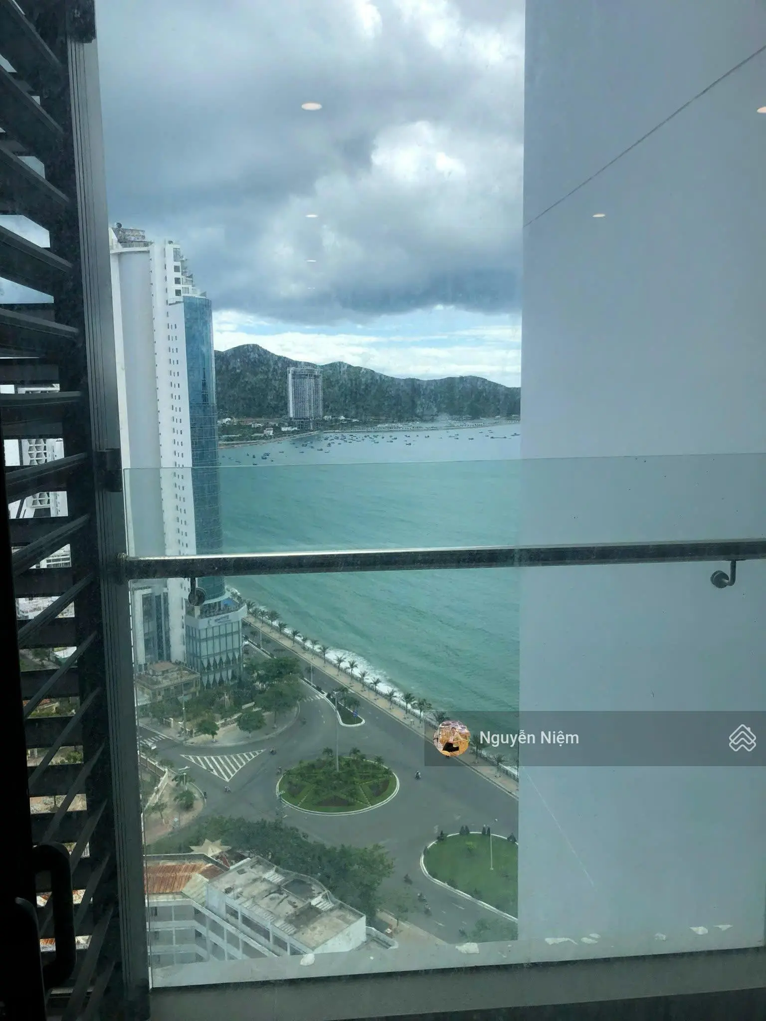 Bán căn studio Scenia Bay Nha Trang DT 45m2 ban công hướng bến du thuyền đầy đủ tiện ích giá 1.9ty