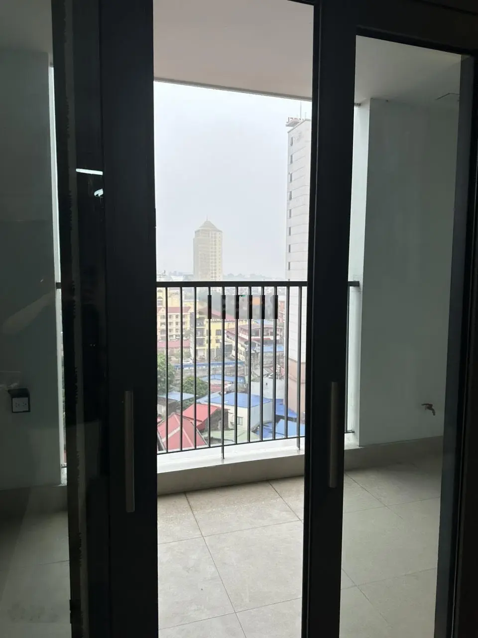 Cần bán căn góc full nội thất 93m2 ở ngay hoặc cho thuê đều được tại Tháp Đôi Prime