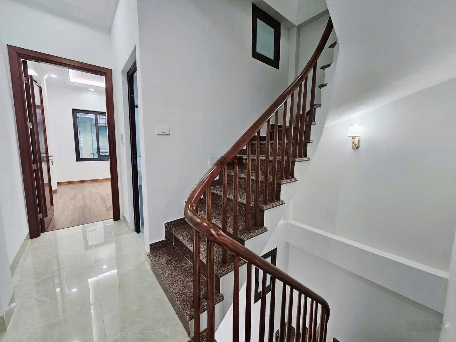Bán nhà Phân Lô Phan Văn trường Cầu Giấy.38m x 6T.mt.3.5m. Giá = 15.2 Tỷ