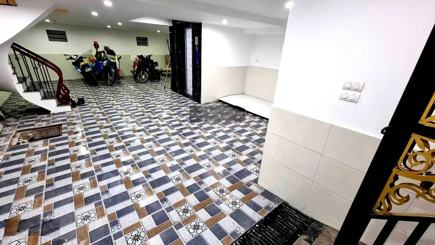 Tòa nhà kinh doanh dòng tiền tại Trích Sài - Tây Hồ - nhà mới xây - 33 tỷ - 21 phòng ~ 2tỷ/năm
