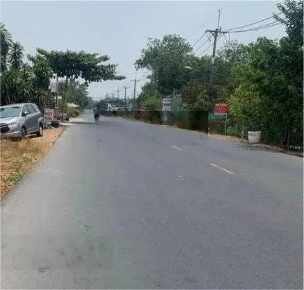 Cần bán gấp lô đất ngay MTĐ Tân Bửu, Long An gần UBND xã Tân Nhựt - Trụ sở ấp 3. 120m2/SHR/800tr.