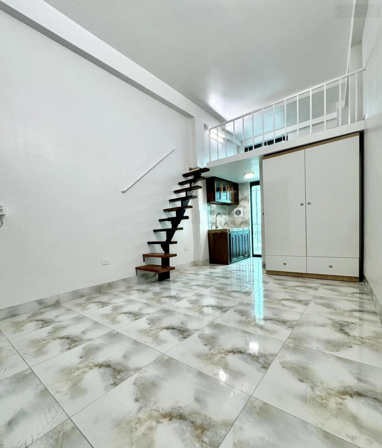 Siêu phẩm! Tòa CCMN 100m2*9T trục ngõ thông 1 nhà ra ô tô tránh, đối diện ĐH GTVT Triều Khúc HN