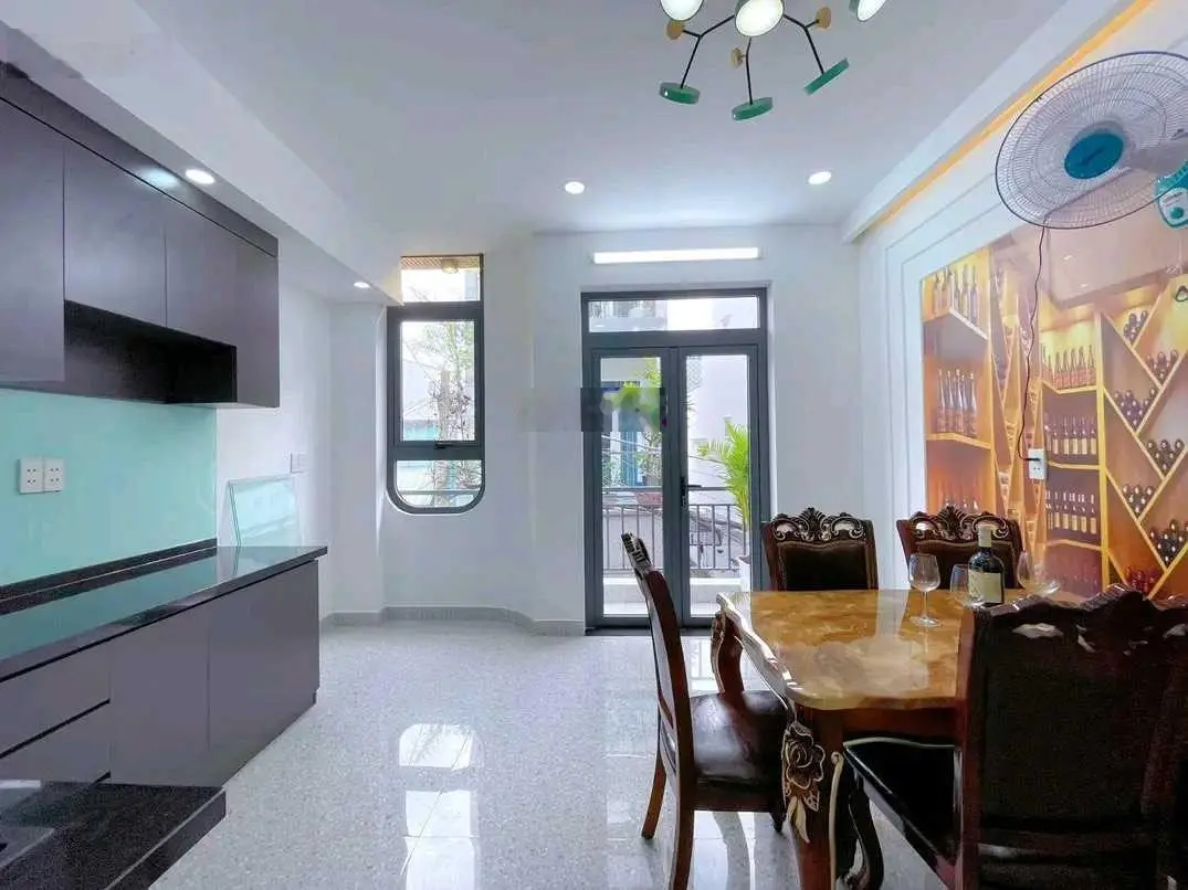 Nhà ngộp bán gấp căn 42m2 hẻm xe hơi đường Phan Đình Phùng P2 Phú Nhuận. Triệu. Sổ riêng