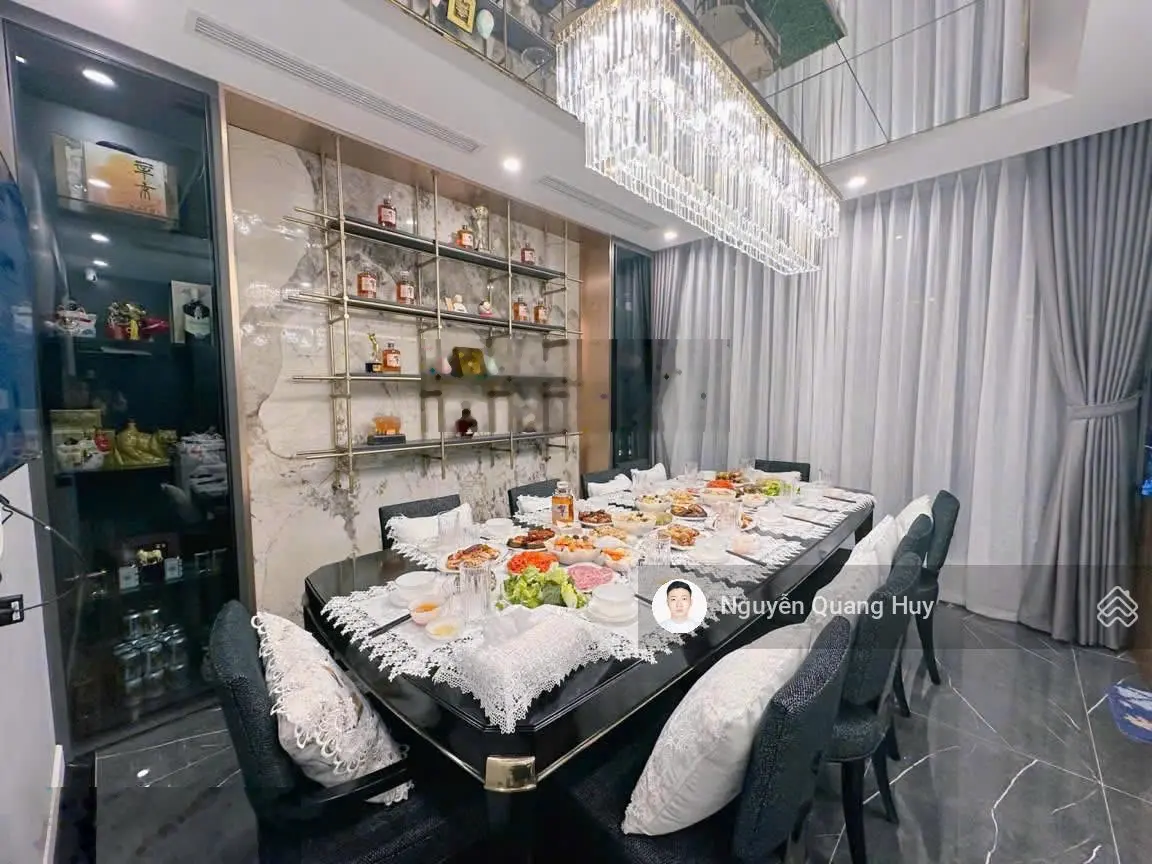 Cần bán gấp căn Shophouse Khai Sơn, DT 90m2, nhà hoàn thiện cao cấp, view trường học và vườn hoa