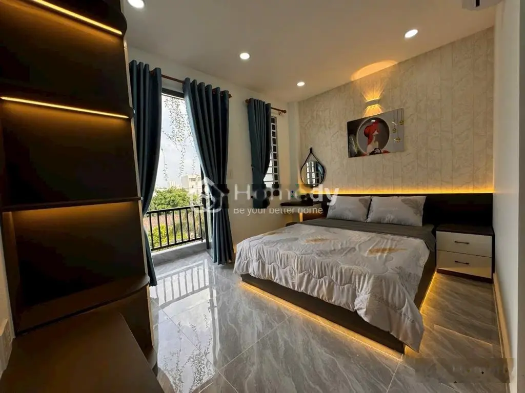 Bán nhà mới 5 tầng đường Hà Huy Giáp có gara ô tô, gần chợ, trường học siêu thị, ngân hàng giá 5,95