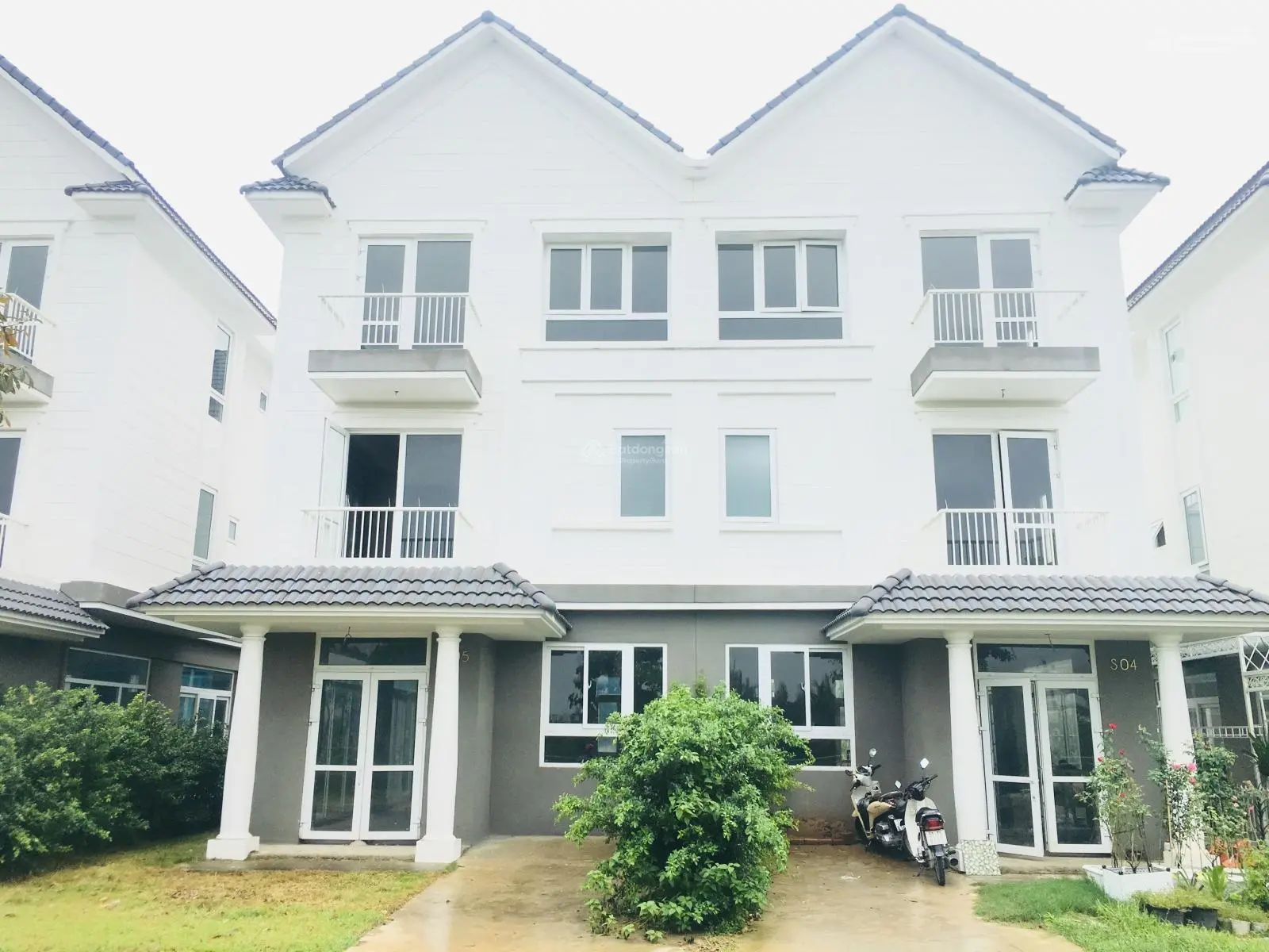 Bán gấp biệt thự view sông công viên - Park Riverside - Sổ hồng