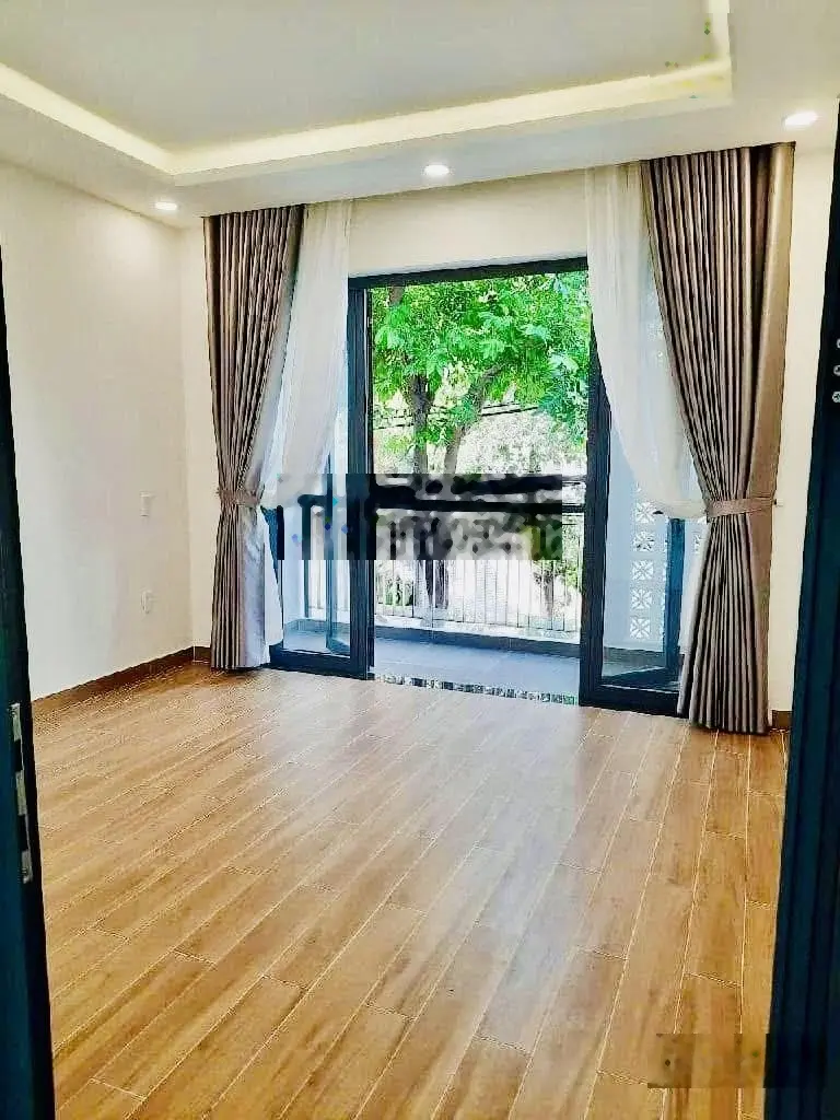 Nhà trung tâm Q9, mới đẹp 3 tầng, tặng nội thất - ĐH văn hoá, Đỗ Xuân Hợp - nhỉnh 5 tỷ TL