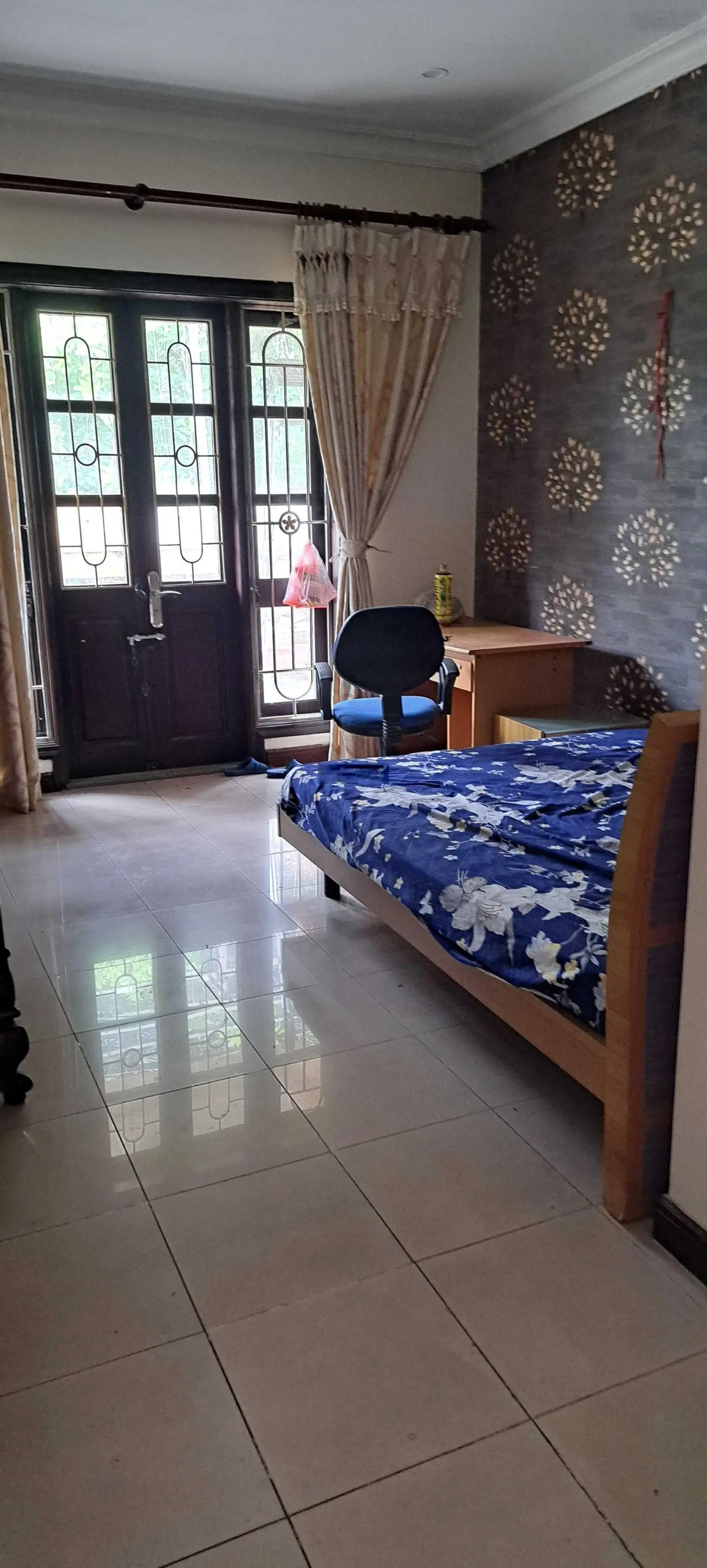 Chính chủ cần bán biệt thự Ciputra khu D, DT 180m2, xây 3 tầng, mặt tiền 9m, giá 290tr/m2