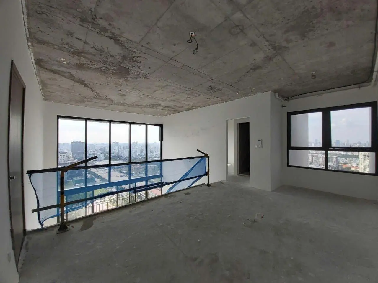 Bán gấp căn Duplex The View siêu đẹp - 137m2 - 9 tỷ. Liên hệ: 0938 886 ***em Yến)