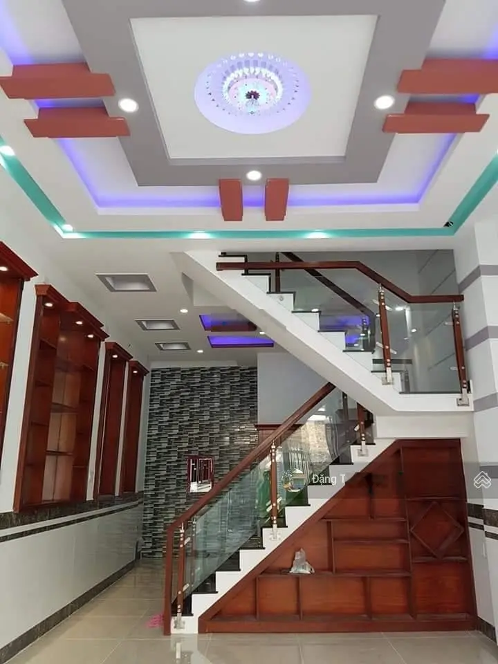Chủ ngợp ra gấp nhà mặt tiền đường Nguyễn Văn Cự ra cao tốc Trung Lương 2p 60m2 sổ sẵn sang tên