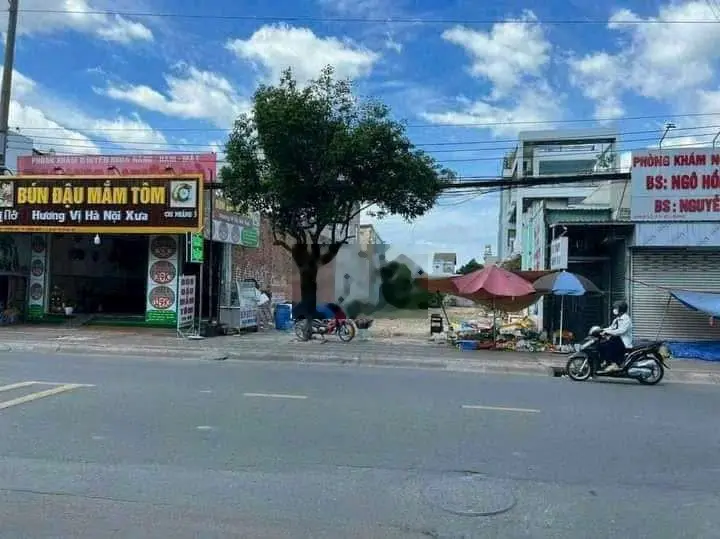 Bán đất mặt tiền LÝ THƯỜNG KIỆT - gần quán Dê Cúc Phương