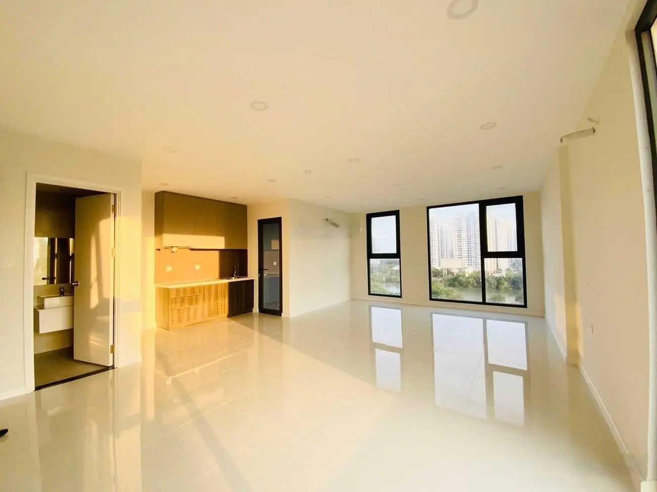 Bán gấp CC Lavida Q7 (SHR - 59m2) - chỉ từ 1.9 tỉ - SHR đủ tiện ích