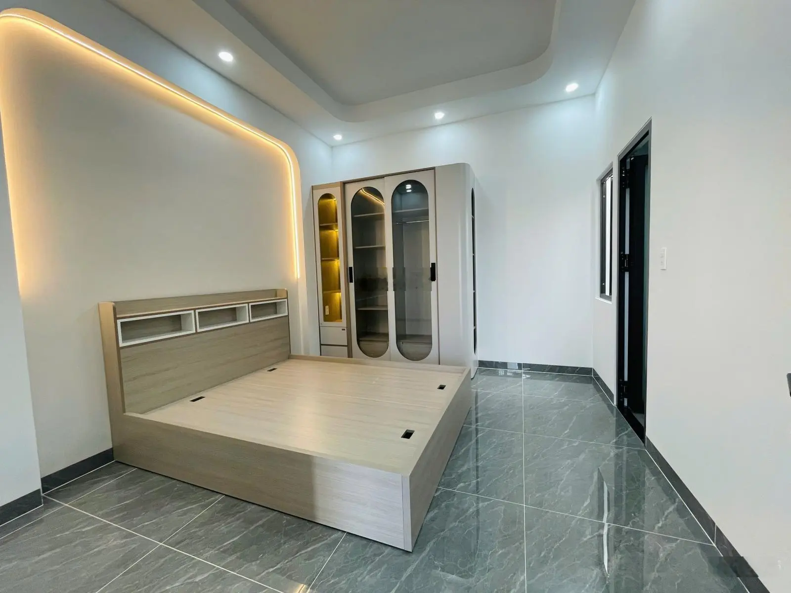 3 tỷ 8 bán nhà 1 trệt 2 lầu gần trường cấp 3 Lý Thái Tổ 300m, P. An Phú, TP. Thuận An
