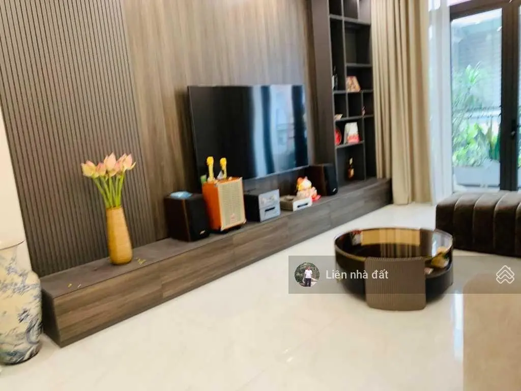 Bán mặt phố quận Cầu Giấy 60m 5tầng 19.5tỷ thang máy 2thoáng mới đẹp lung linh