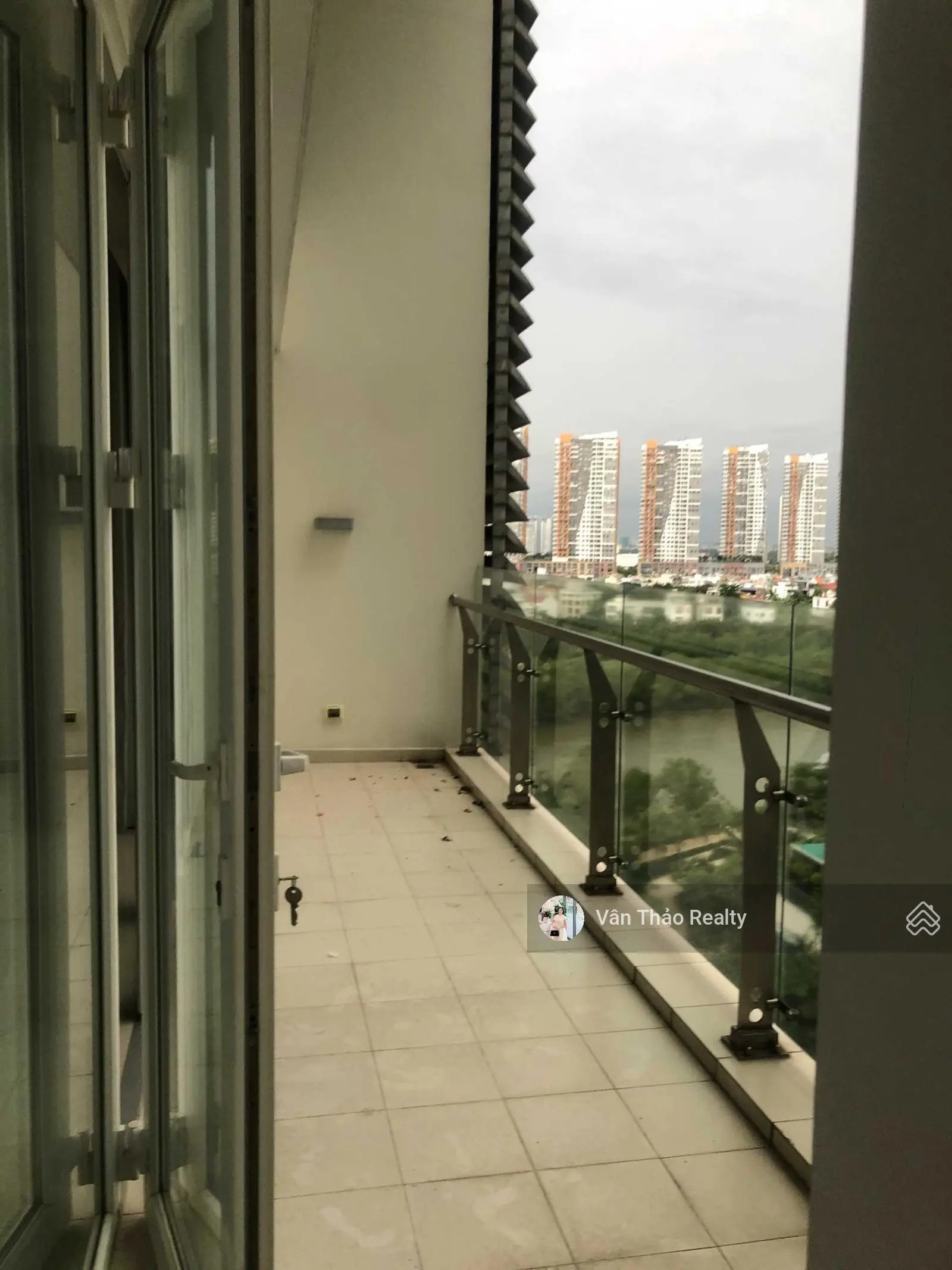 (Duplex 200m2 - giá siêu tốt) Bán căn Duplex 4PN - Đã có sổ hồng - ngay Đảo Kim Cương Quận 2