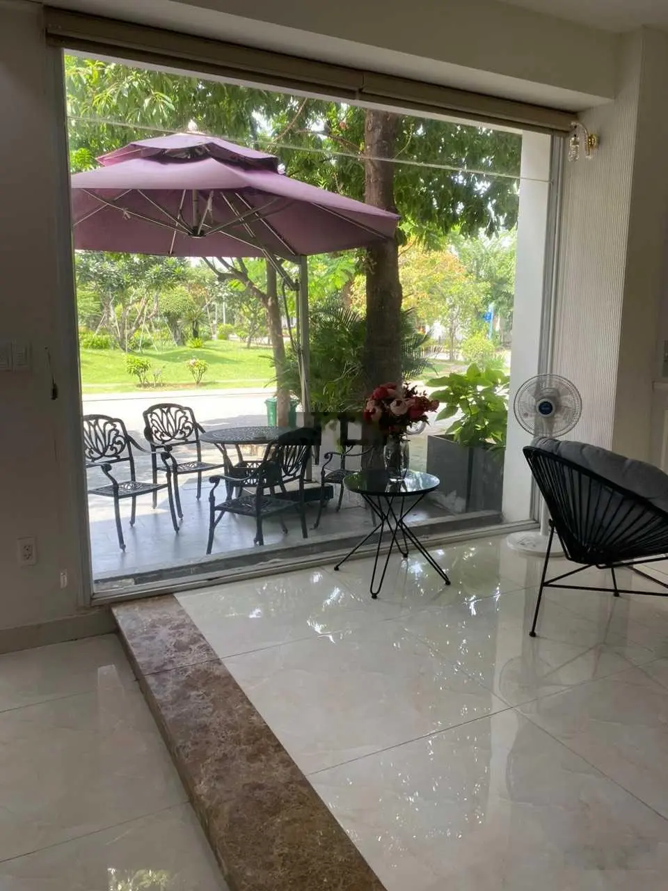 Bán nhanh trong 2 tuần, Villa Park DT 8x20m, sổ hồng full nội thất, giá 20tỷ