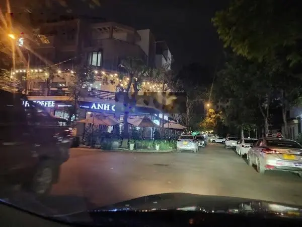 Bán nhà 4 tầng khu HUD A, Võ Cường, TP Bắc Ninh Nhìn vườn hoa. Đang cho thuê gần 300tr/1 năm