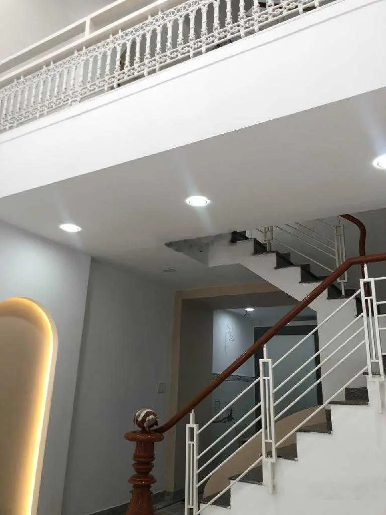 Nhà bán hẻm xe hơi cách mặt tiền 20m - gần Aeon Tân Phú 5,2 tỷ