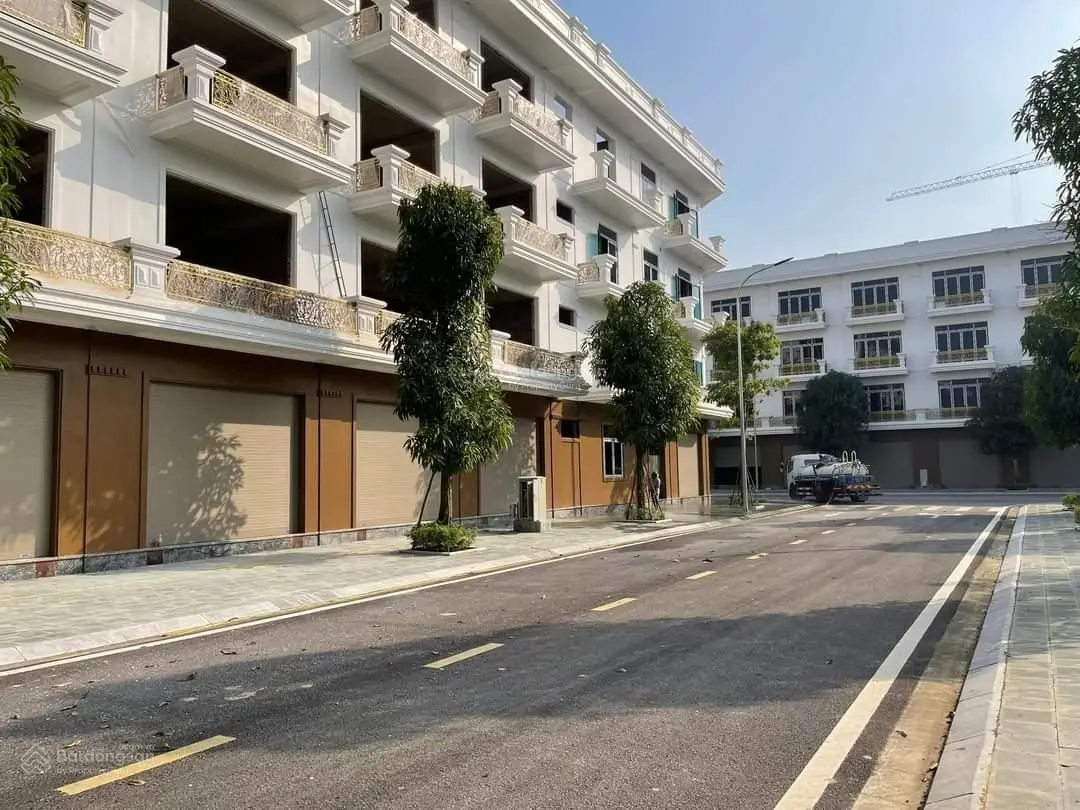 Bán cặp 2 căn nhà liền kề 4 tầng, mặt tiền rộng 10m, KĐT Xuân Hưng, Tp Thanh Hóa. Sổ đỏ lâu dài