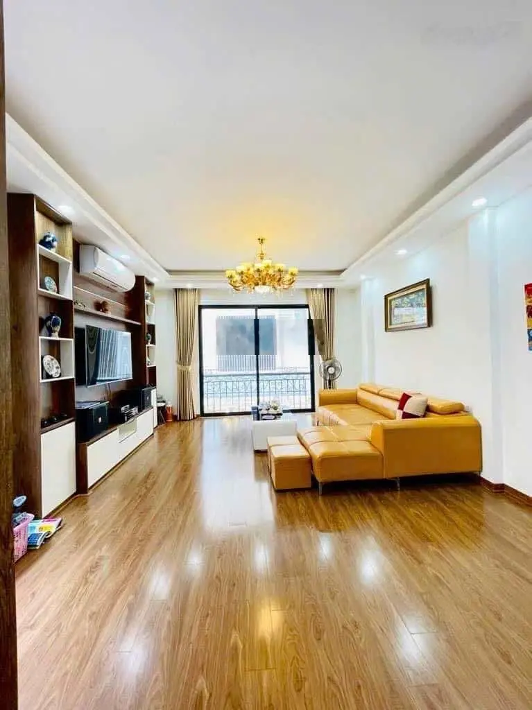 Bán nhà đường Trường Chinh Cách 1 Nhà Ra 2 Ô Tô Tránh Ngõ Riêng 43m2 5 Tầng Nhà Đẹp Lung Linh