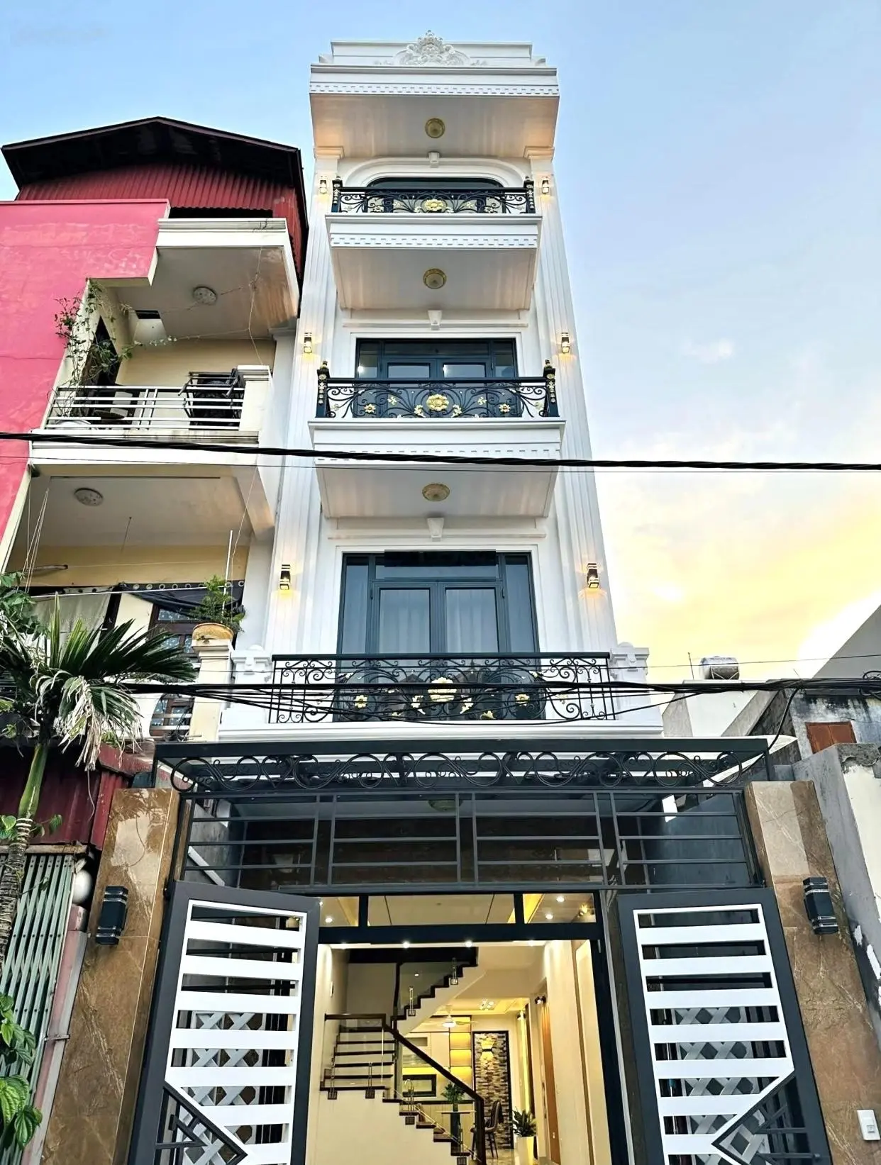 Nhà đẹp tam trinh - 35m - nhỉnh 6 tỷ - sát phố - ô tô chạy vòng quanh