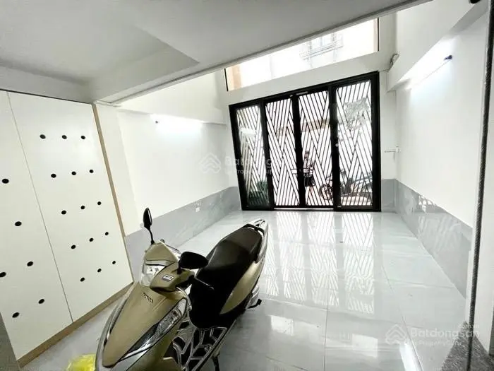 Đặng Văn Ngữ, gần Hồ Đắc Di, tòa CCMN, 8 tầng thang máy, 12 phòng khép kín 59,4m2, MT 4,2m, 10,8 tỷ