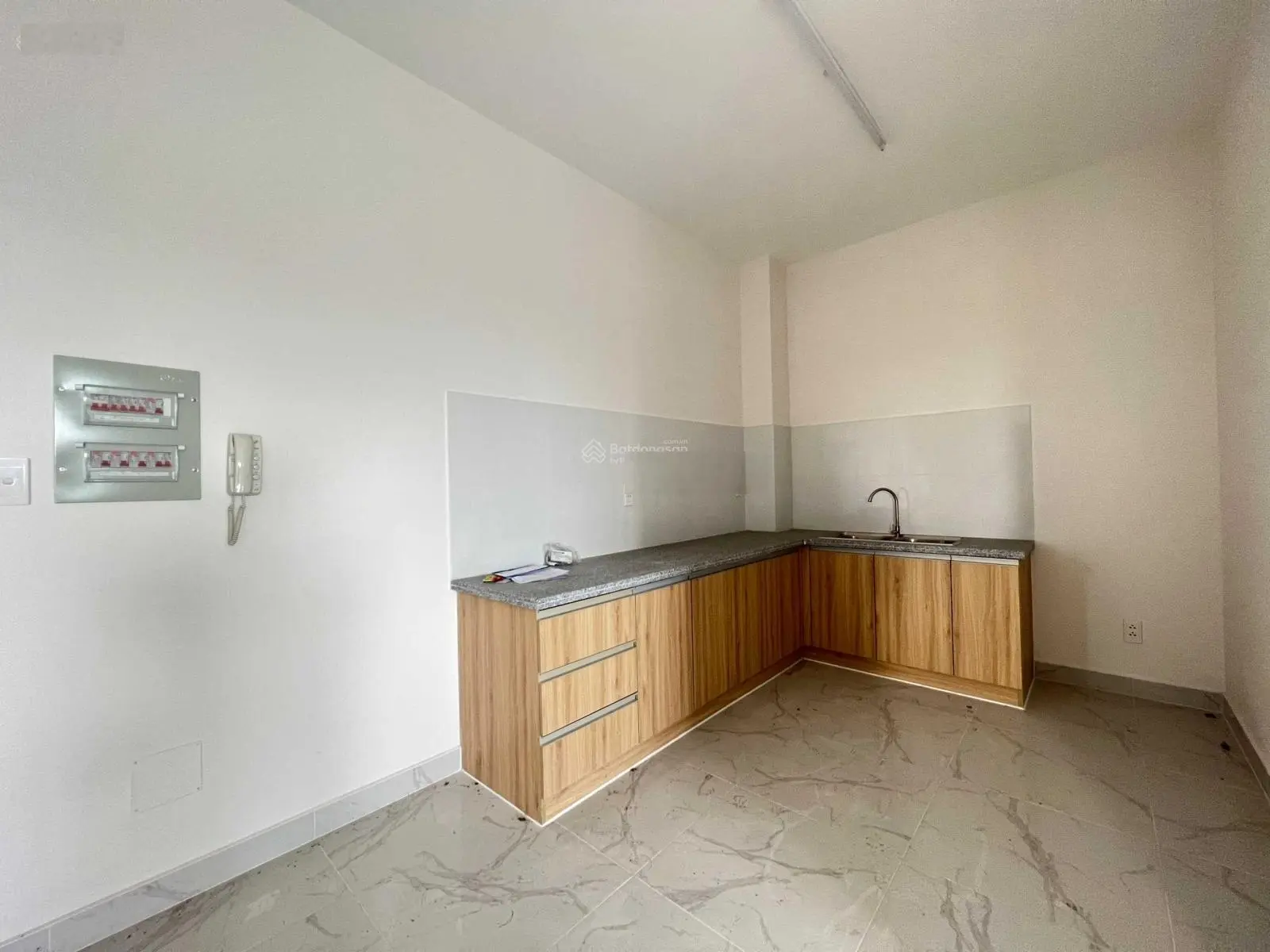 Bán gấp căn hộ Fresca Riverside tầng 16, diện tích 70m2 (2pn, 2wc) - Sổ hồng riềng - Gía 2.3 tỷ