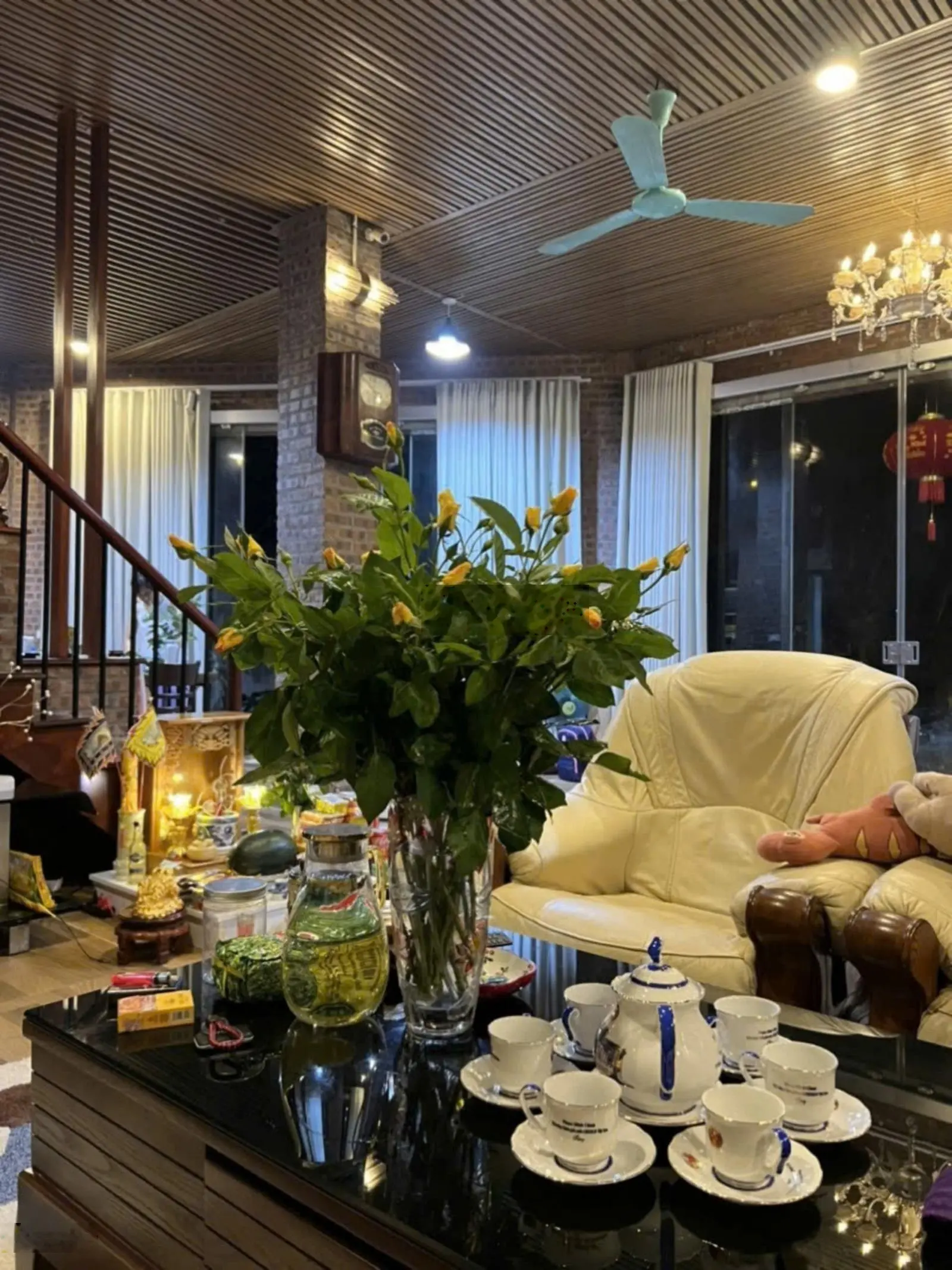 Chính chủ bán biệt thự 3700m2 xã Yên Trung, đường 2 oto tránh trục chính 446 giá 18tỷ 0916393862