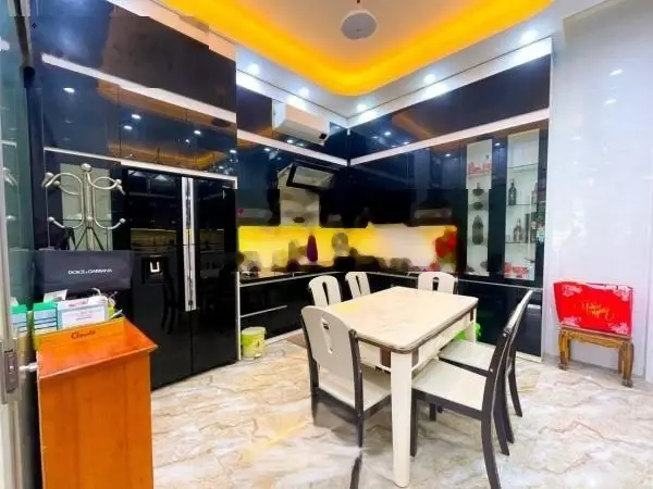Mới !!! QUẬN 10 - 3 TẦNG - 55M2 - VỊ TRÍ CỰC ĐẸPThành Thái phường 14 quận 10- 9.9 tỷ