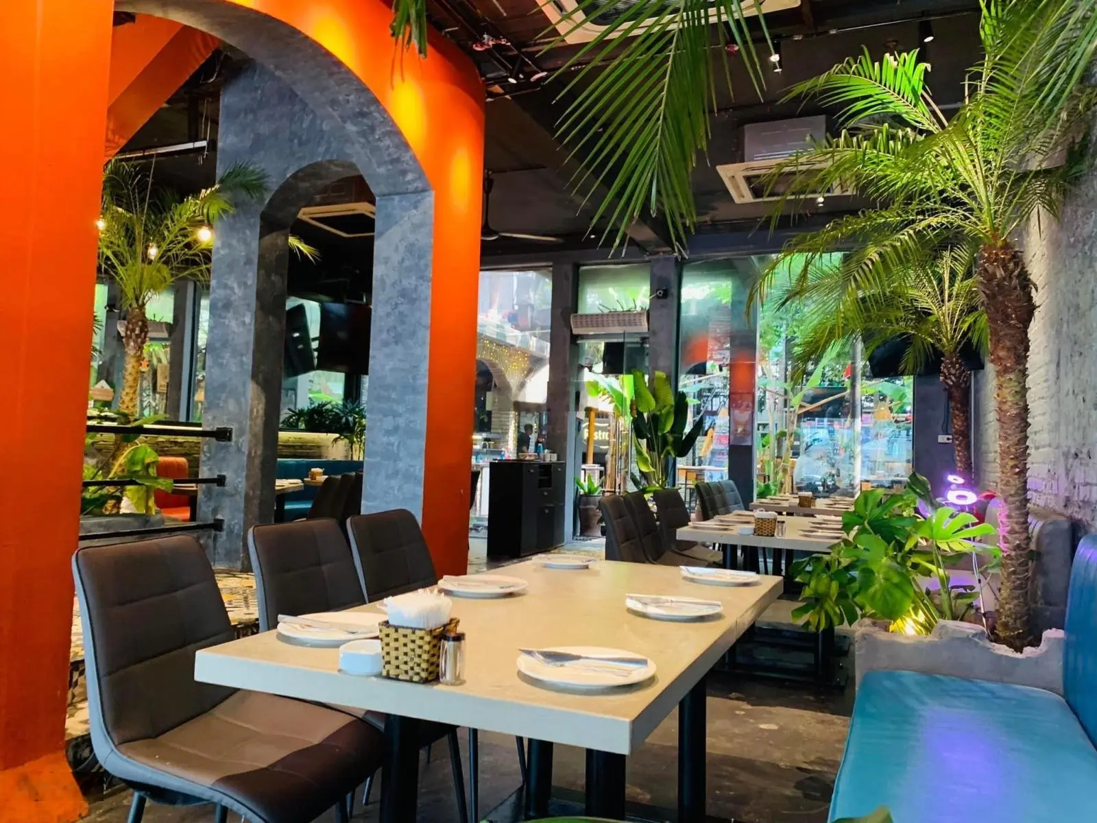 Mặt phố Yên Lãng Đống Đa 224m2 mặt tiền 10m 6 tầng 120tỷ