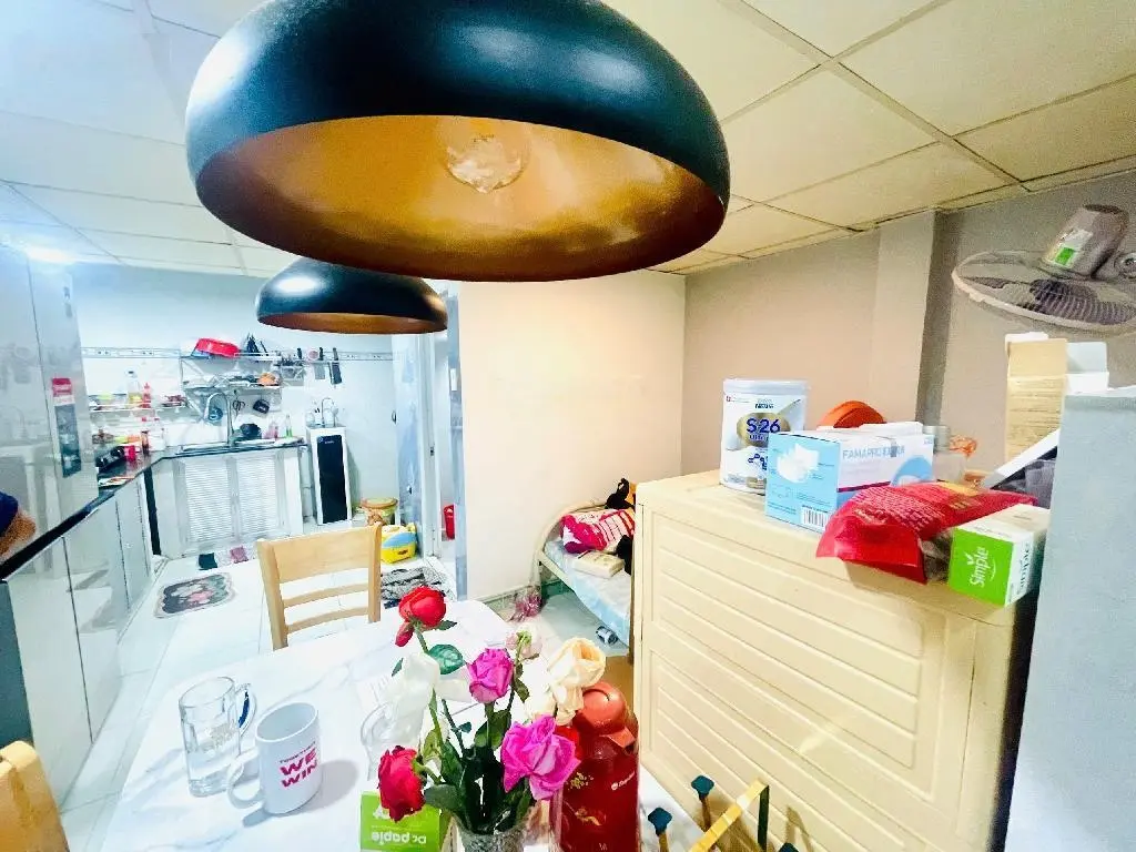 Bán nhà ngay chợ Bà Điểm, Hóc Môn, diện tích 4x12m, giá 3,550 tỷ
