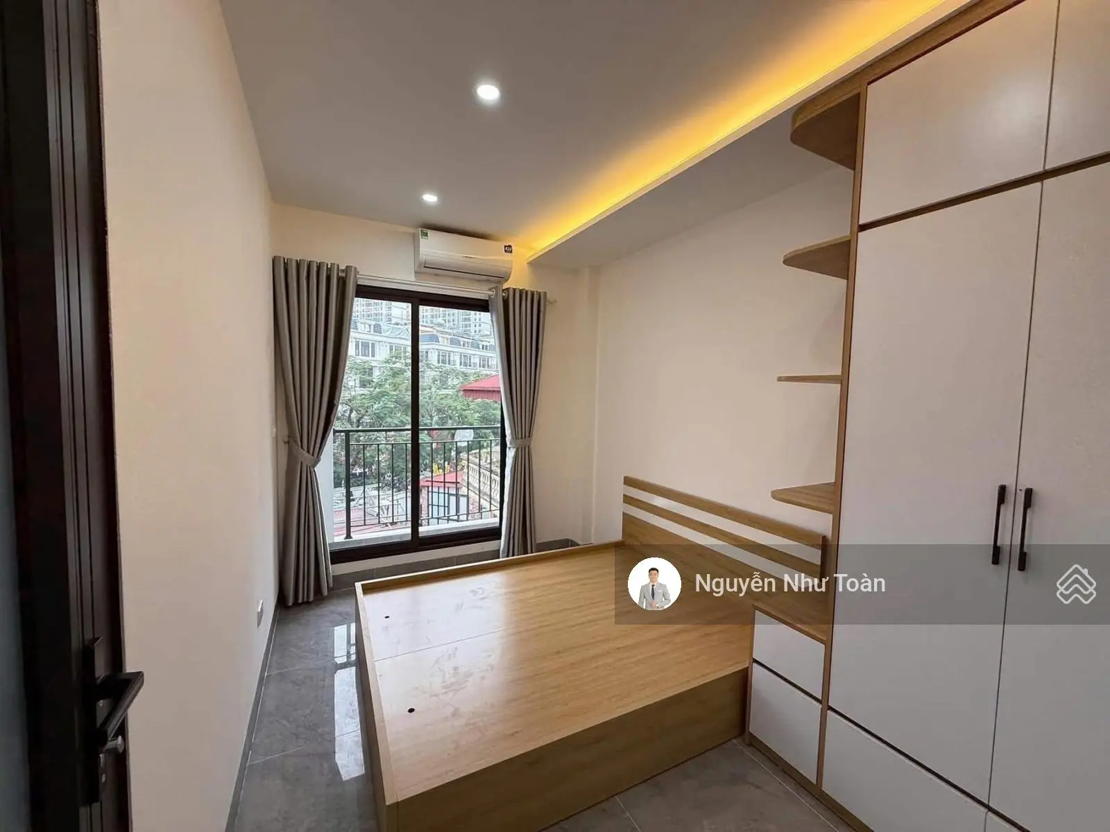 Ngay kẻo lỡ - ccmn 7 tầng - khu ngoại giao đoàn - 4 chỗ lùi cửa - chỉ 24.2 tỷ - gần hồ tây - dt cao