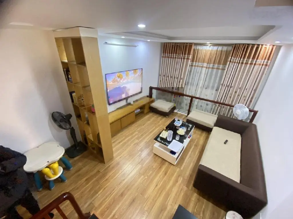 Nhà đẹp ở luôn, Tây Nam Linh Đàm tiện ích an sinh đỉnh. Thoáng sáng, hoa hậu xóm