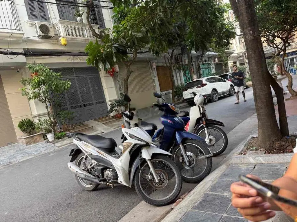 vu trọng Phụng,10m ra ô tô, trc nhà thoáng sáng, nhà đẹp ở ngay, 33m2