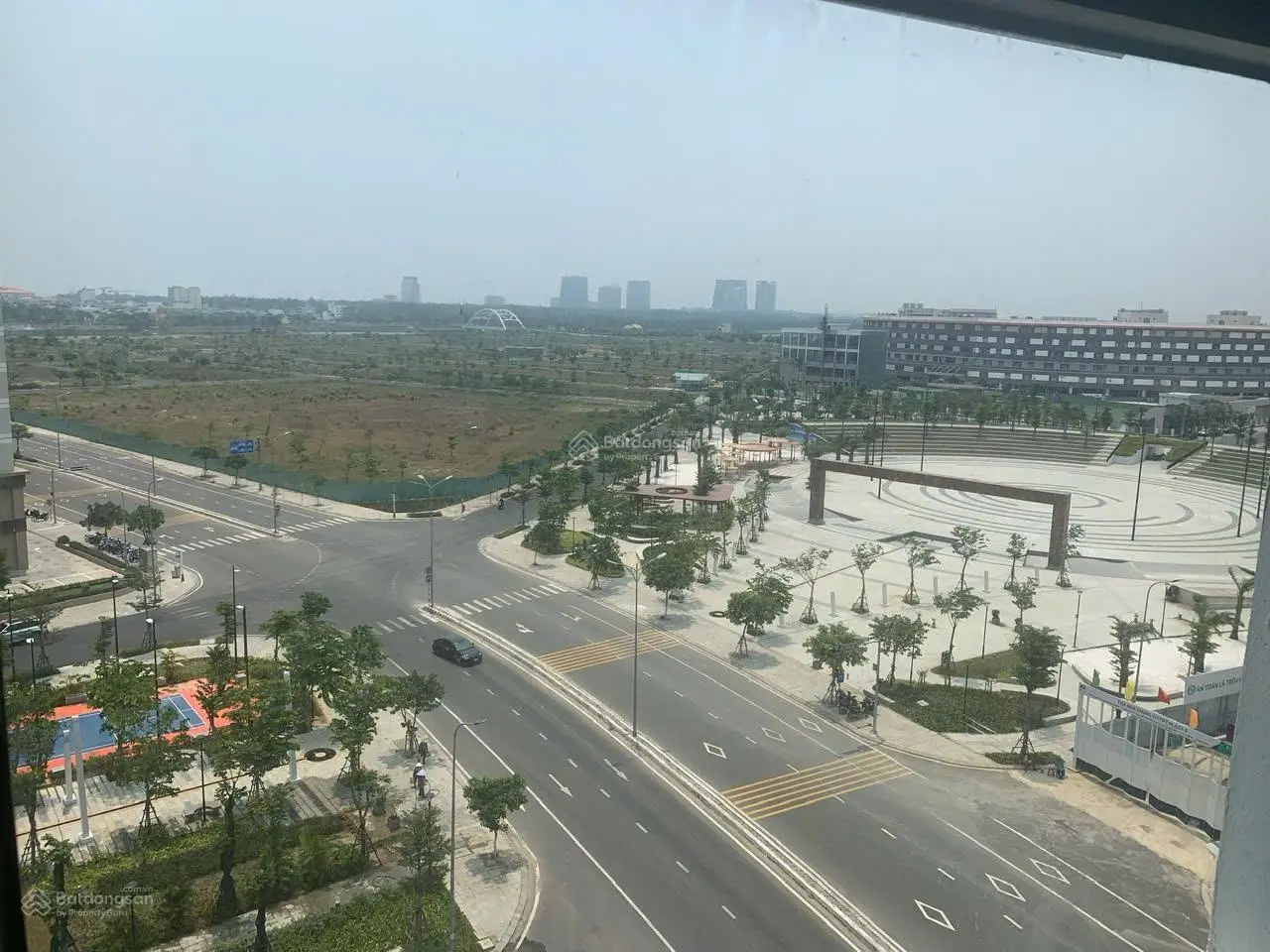 Bán căn góc 2 phòng ngủ view biển toà căn hộ FPT Plaza Đà Nẵng, giá chỉ 2,x tỷ/ căn