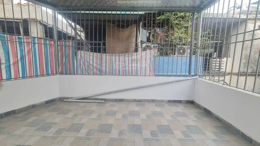 Lên hàng căn nhà Đê Trần Khát Chân DT 37/41m2 * 4 tầng * mặt tiền 4.3m * chỉ 5,7tỷ. Sổ đỏ chính chủ