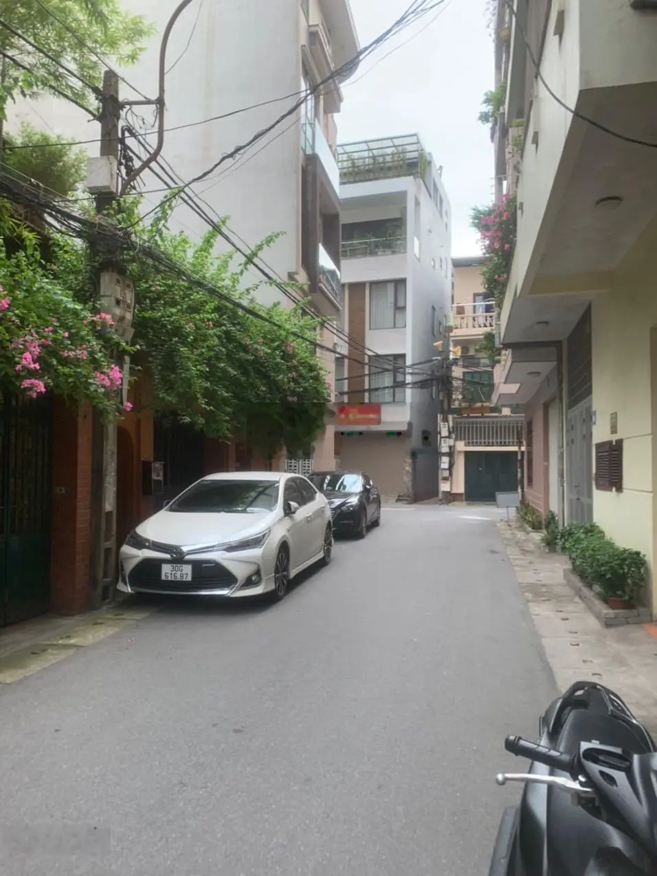 Phân lô quân đội - gara 2 xe - thang máy Đức nhập khẩu nguyên chiếc - chủ nhà uy tín giới tinh hoa