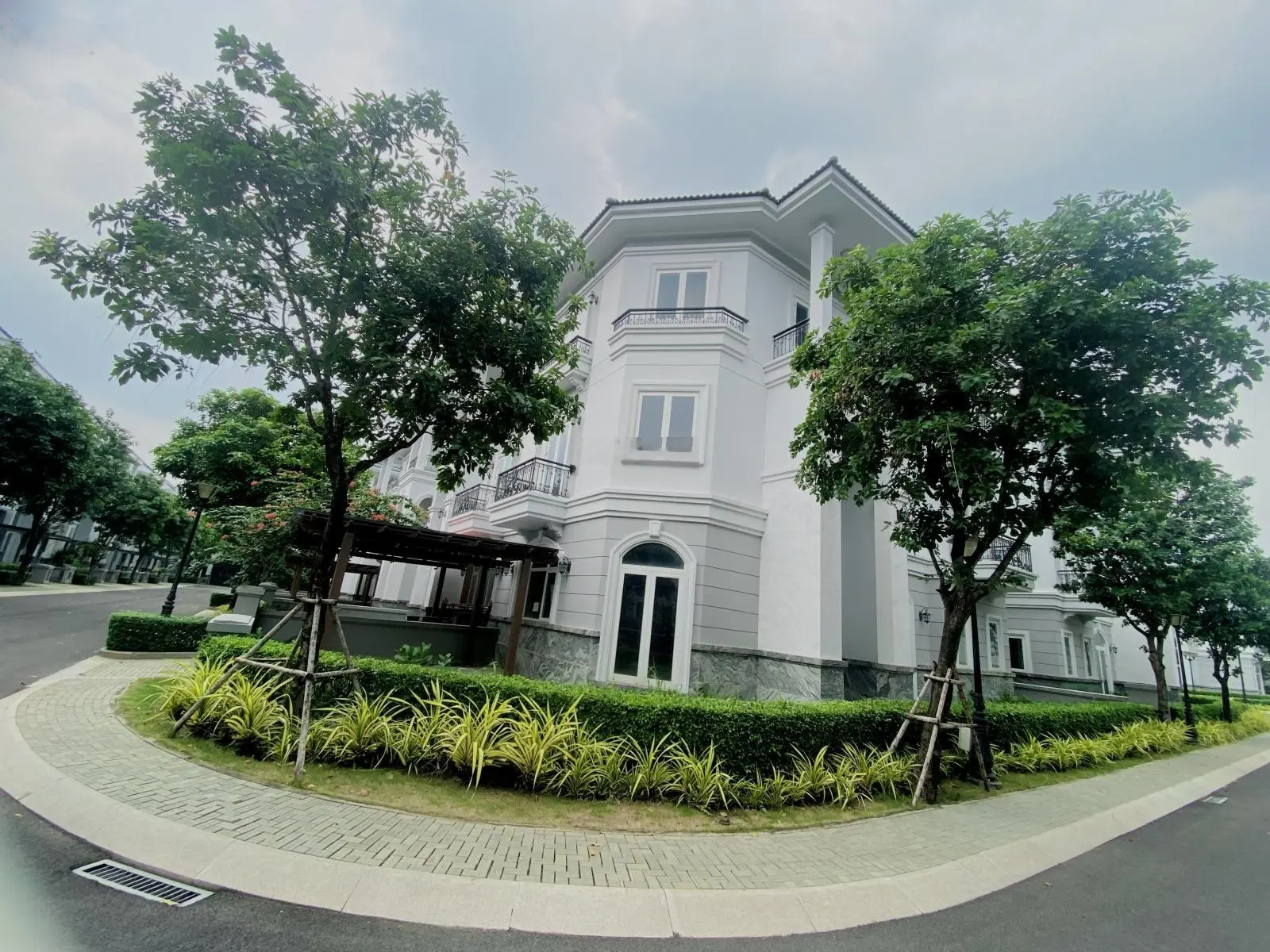 Quận 2 bán căn biệt thự song lập Sol Villas XD 292m2 giá 24 tỷ từ chủ đầu tư SCC - Nội thất cơ bản