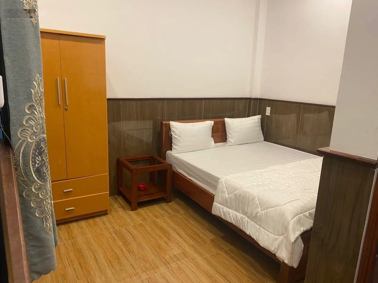 Bán nhà 2 tầng 6 căn hộ đường Vũ Ngọc Phan