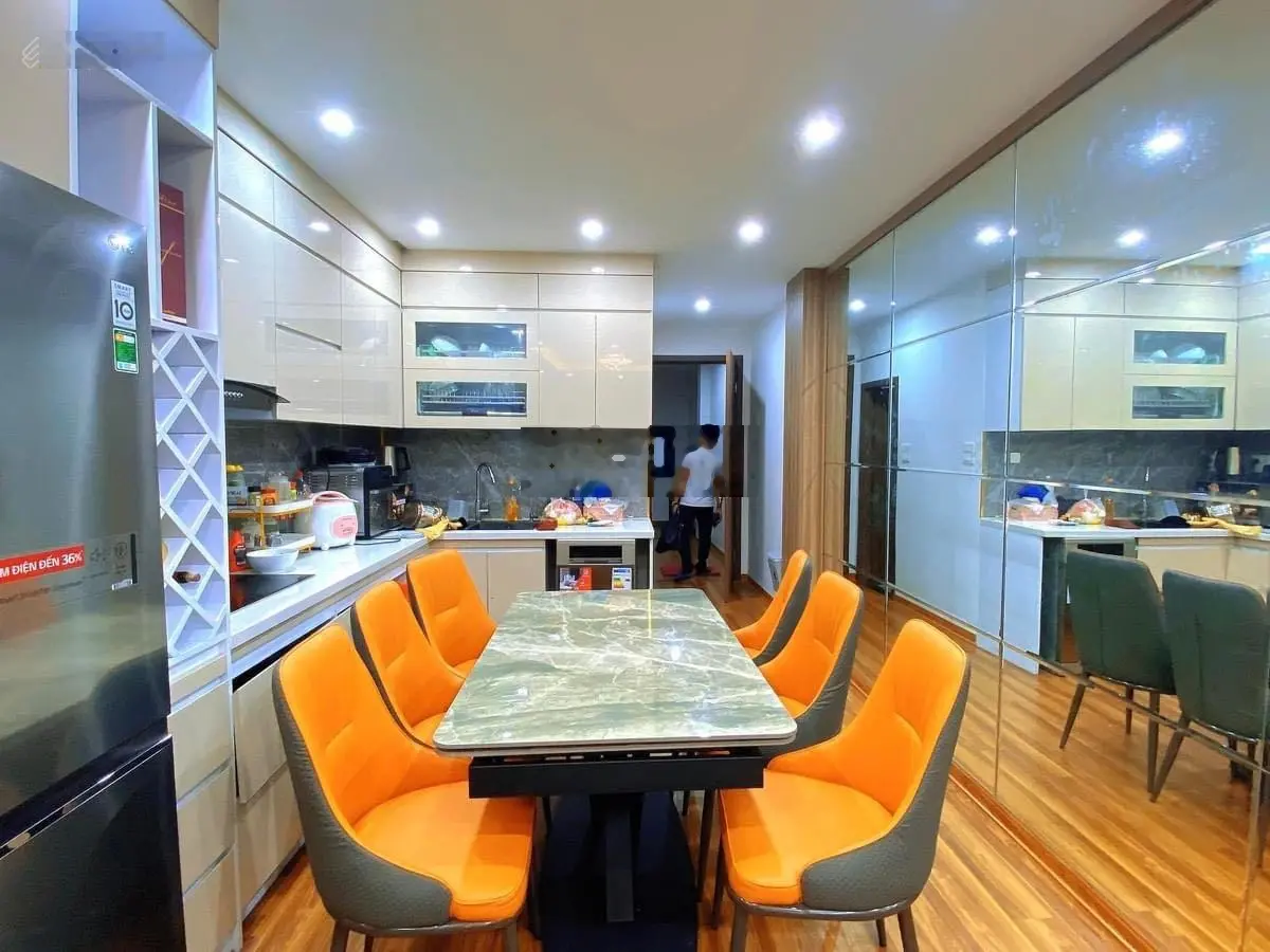 Bán nhà Tây Sơn - Ngã Tư Sở, kinh doanh đỉnh 50m2/5m mặt phố, 13 tỷ có TL