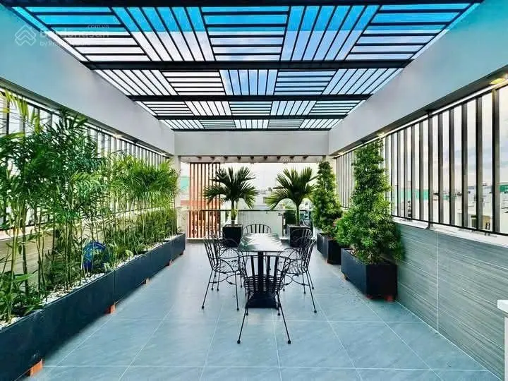 4,2x20m. 6tầng. Thang máy. FULL nội thất cao cấp. Mặt tiền hẻm 8m thông Lê Văn Thọ. 17tỷ TL.